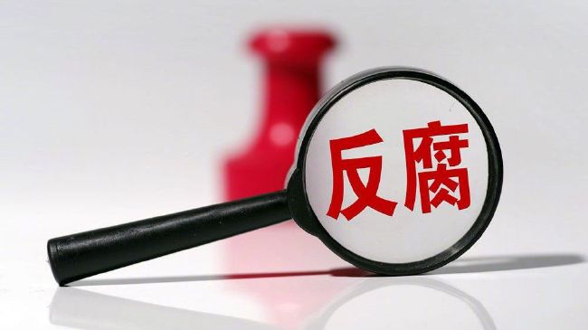 在今天凌晨进行的第17轮意甲联赛，米兰2-2战平副班长萨勒尼塔纳。